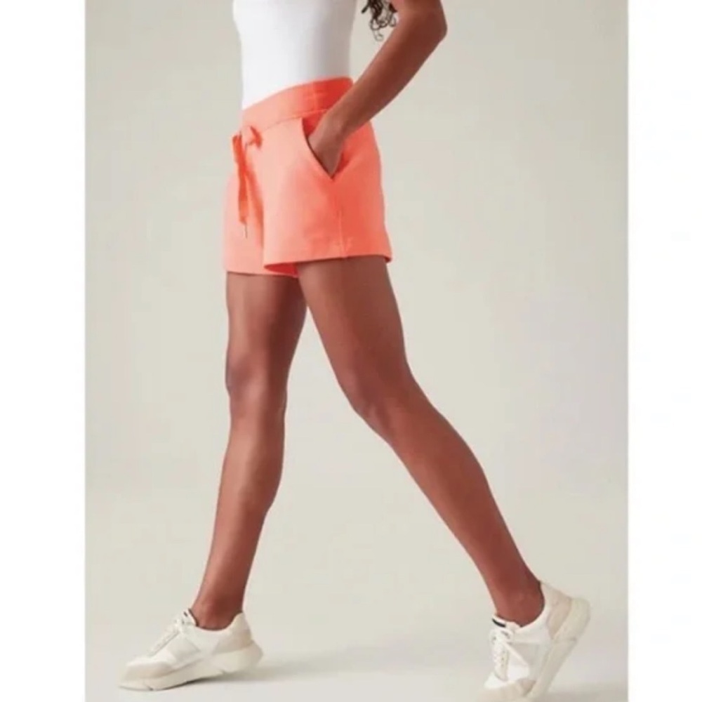 Athleta • NWT Coral Balance 4" Shortie Size 2X Comfy Drawstrings Pockets Casual